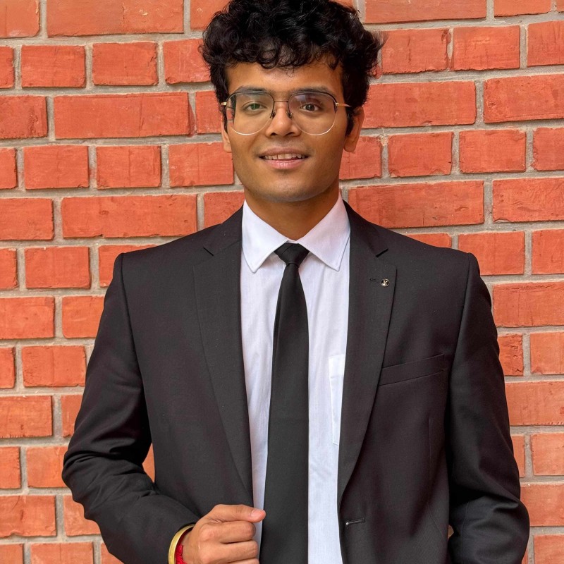 Eshaan Gupta - IIM Lucknow