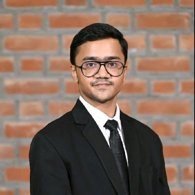 Siddharth Taparia - IIM Ahmedabad